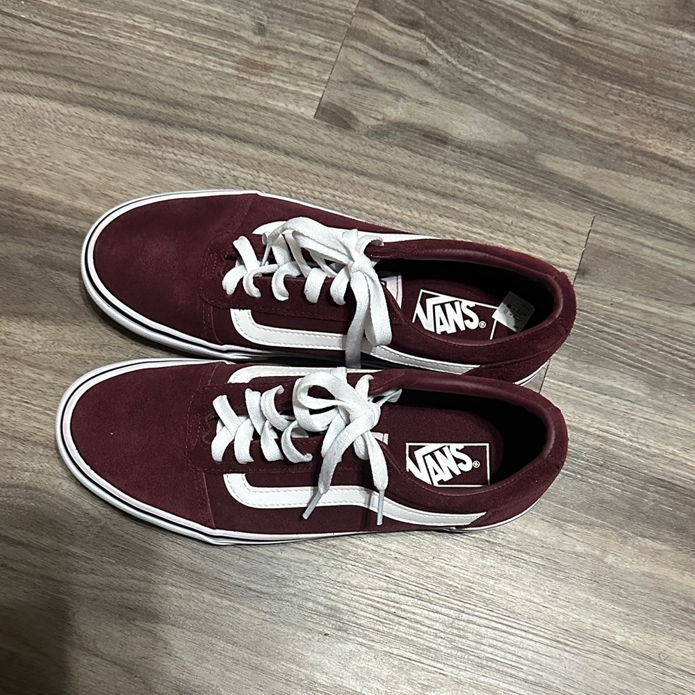 Vans Women's Burgundy and White Sneakers - Picture 2 of 10